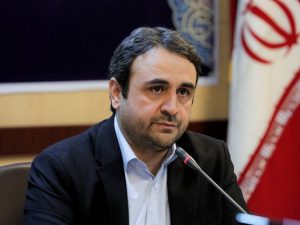 معاون درمان وزارت بهداشت: تعرفه‌های غیرواقعی و بیمه‌های ناکارآمد نظام سلامت را با چالش‌های جدی روبرو می‌کند